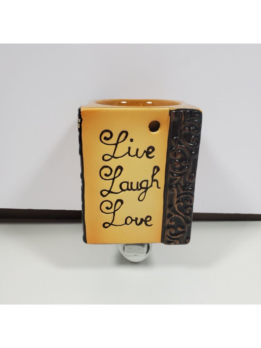 Scentsy Live Laugh Love Plug-In Wax Warmer Ceramic Beige Bronze Brown Tan - Picture 5 of 14